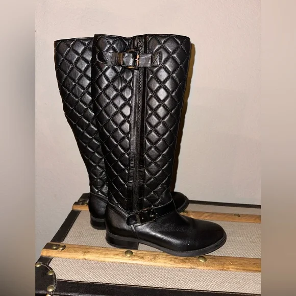 || Vince Camuto || High Quilted Black Boots - Picture 2 of 14